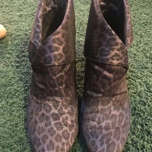 Leopard shoe boots